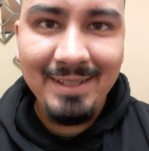 Meet your Posher, Carlos